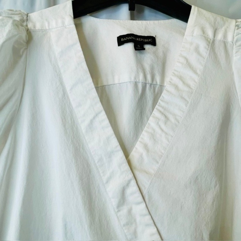 Banana Republic Cotton Puff Sleeve Wrap Side Tie V-Neck Smocked Blouse Sz S - Picture 4 of 10